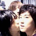 저 오늘 새벽에 <b>윤재</b> 봤어요!!!!!!!!