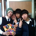 ▶▶▶(추가)남아이돌 교복사진모음◀◀◀