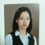 문채원 중학교 <b>졸업</b>사진 공개