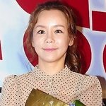 양악 후 첫 외출한 <b>신이</b>, 많이 달라지긴 했네~