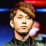 <b>눈매</b>가 무섭다는 '비스트' 용준형