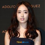 김민정 최근 어깨 드러내고 우아한 미모 <b>포텐</b>터짐!!