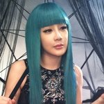 연예인이라 시도 가능한 파란 <b>염색머리</b>