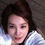 고개 <b>90</b>도 꺽인 김현정, 예쁘기만 해