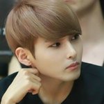 <b>미성</b> 목소리를 가진 남자 아이돌