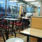 ●●●●●●<b>새벽시간</b>의 어느 맥도널드의 직원●●●●●●