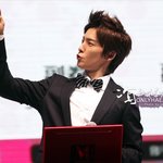 이동해는 독수리 타법?부제:이남자의 <b>타자</b> 치는법ㅋㅋㅋ