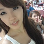 여성스러운  '<b>포미닛</b>' 전지윤