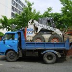2.5톤 마이티구형과 로우더(바브켓)를 <b>도난</b>당했습니다.