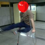 <b>목발</b>의 신(부제 : 날고 싶다)