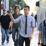 <b>조셉</b> 고든 레빗, 헐랭한 매력이 넘치는 최근의 파파라치