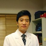 흰  의사<b>가운</b>이 잘 어울리는 연예인은?