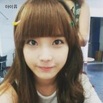 <b>올해</b> 수능 보는 93년생 아이돌은?