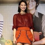 길고 쭉뻗은 <b>유명</b>한 여자 연예인들