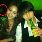 ★★영웅재중뒤에있는여자누구에요??★★