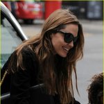 그웬 스테파니네 집에 <b>놀러</b>온 안젤리나 졸리와 자녀들