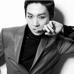 뮤지컬 배우 김호영의 <b>중성</b>적 매력*.*