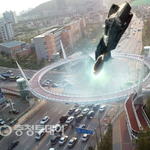 <b>충청도</b> 육교가 68억이나 하는 이유.jpg