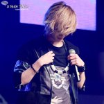여자보다얇은다리....<b>태민</b>.......