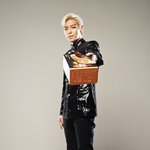 친구선물로 <b>헤드폰</b>을 사려고하는데 