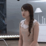 여자는 <b>새침</b>해야 제맛아니냐