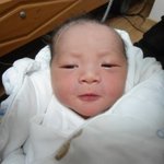 저도 우리애기 자랑 좀 해볼게요*^^* 세상에서 가장 사랑스러운...