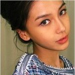 이 <b>모델분</b> 이름아시는분잇나여?