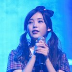 들장미 소녀 <b>캔디</b> 돋는 체크 원피스의 아이유!! 아오 상큼해!!