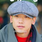 오늘 <b>입대</b>한 비, 눈물이 그렁그렁... 잘 다녀와요ㅠㅠ