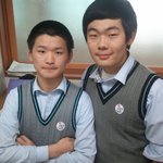 둘 중에 누가 더 나은지 <b>체크</b>해 주세요~~!!!