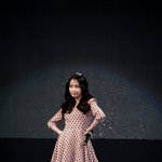 최근 흑발로 변신한 아이유!!!!!!!!! <b>백설</b> 공주가 요기잉네!!