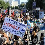 <b>eu</b> 수도 `분노한 사람들' 시위 물결
