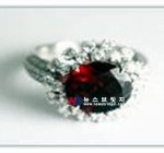 [목/<b>컬럼</b>] 황정민 대표와 함께 하는 보석 <b>컬럼</b> - 추억을 선물하는...