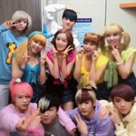 ☆★☆★셀카로 팬들과 <b>소통</b>하는그룹 틴탑☆★☆★