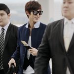 출국하는 유노윤호, 공항을 런웨이로 만드는 것 같아!