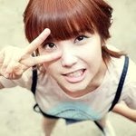 아이유와 <b>루나</b> 놀이공원서 절친인증!