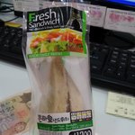 ★(사진有) 패밀리마트 바퀴벌레샌드위치!!..★