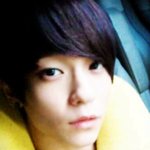 머리가 <b>도화지</b>, 염색 소화류 甲인 신인 아이돌