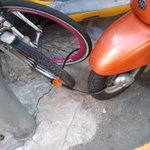 ★★★★(사진有)스쿠터가 자전거에 묶였어요 !!ㅠㅠㅠㅠ★★★★