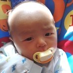 아들내미. 눈웃음 한방이면 ! >> 다음주 돌이예요 ^^<b>추카</b>해주세요!