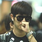 윤두준 <b>vs</b> 이준, 공항패션 절대자는 누구?