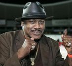 무하마드 알리에게 첫패배를 안겨준 조프레이저 삼가고인의 <b>명복</b>을빕니다