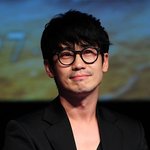요즘 가장 유행하는 안경을 무엇일까요? 
