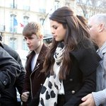 소동까지 난 와중에 여전히 다정해보이는 저스틴 <b>비버</b>-셀레나 고메즈