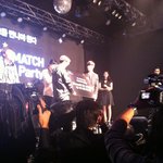 아이폰4s <b>skt</b> 개통 행사하는데 원빈, 신민아