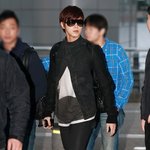 콘서트 위해 출국하는 아이돌 공항 패션