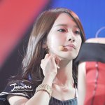 최근 윤아... 역시 <b>여전</b>한 골반라인 종결자