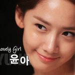 미소가 이쁜 윤아, <b>촉촉</b>한 유채꿀 피부
