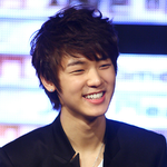 <b>강민혁</b> 팬이 별로 없나요??