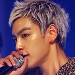 <b>땀범벅</b>, 자체 발광하는 아이돌 멤버들